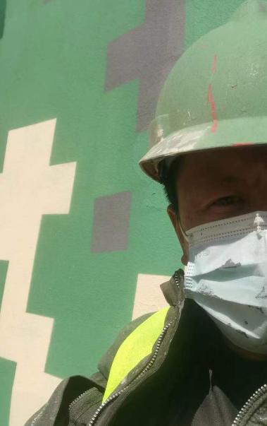 嘉峪关迷彩漆未完全固化；